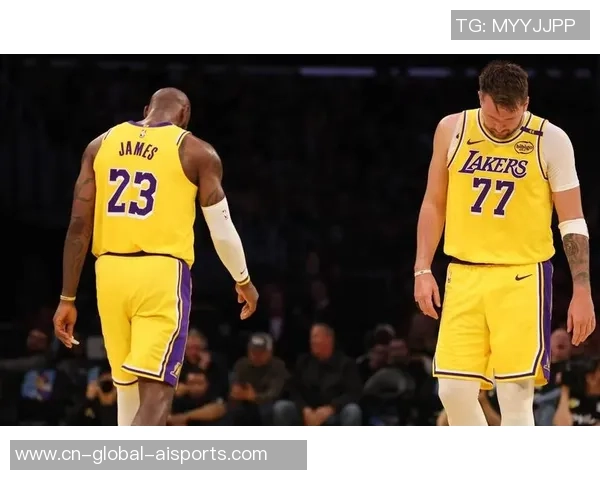 2020年NBA季后赛湖人与火箭第二场激战回顾与精彩瞬间分析 2020年NBA季后赛湖人与火箭第二场激战回顾与精彩瞬间分析