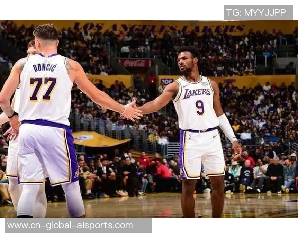 湖人队与热火队激战回顾2018年11月19日精彩直播盛况分析